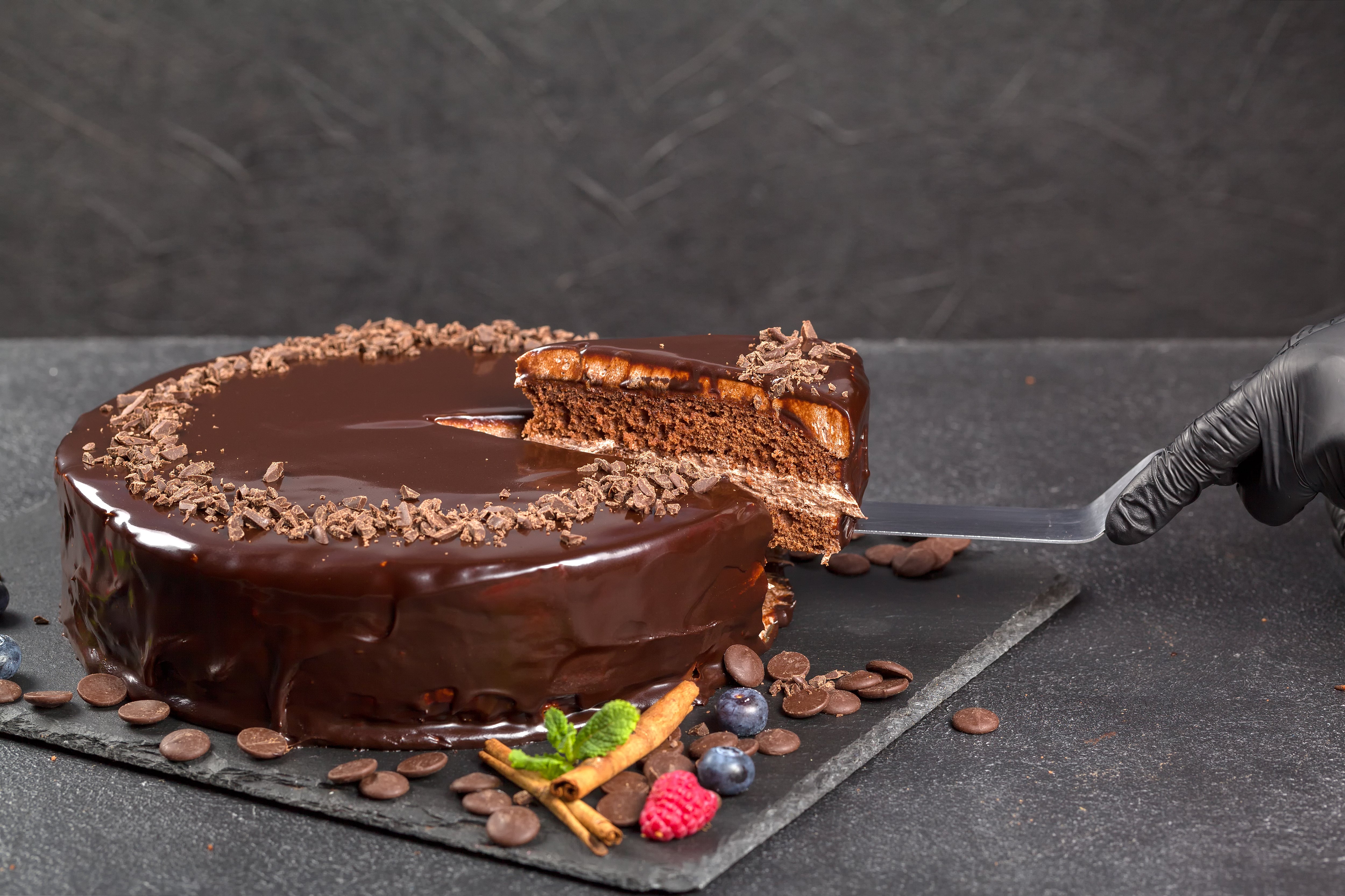 Pillsbury™ Baker's Plus® Devil’s Food Cake Mix, 50 lb